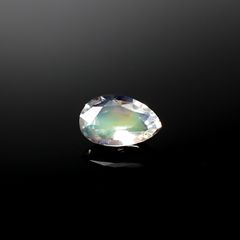 レインボームーンストーン(宝石名ラブラドライト)マダガスカル産 1.013ct ソ付(彩珠)[240326935]8.4x5.8mm前後