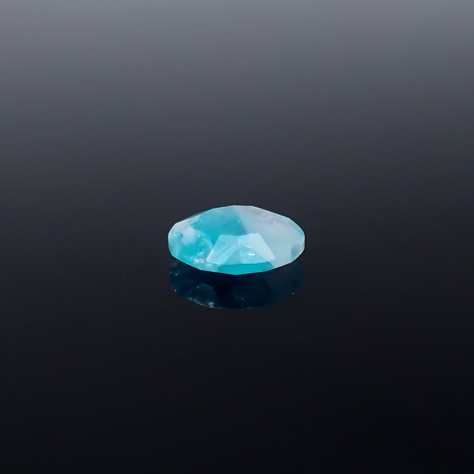 ◇リバーシブル◇パライバトルマリンインクォーツ ブラジル産 1.26ct / 8x8mm前後 [251231444]