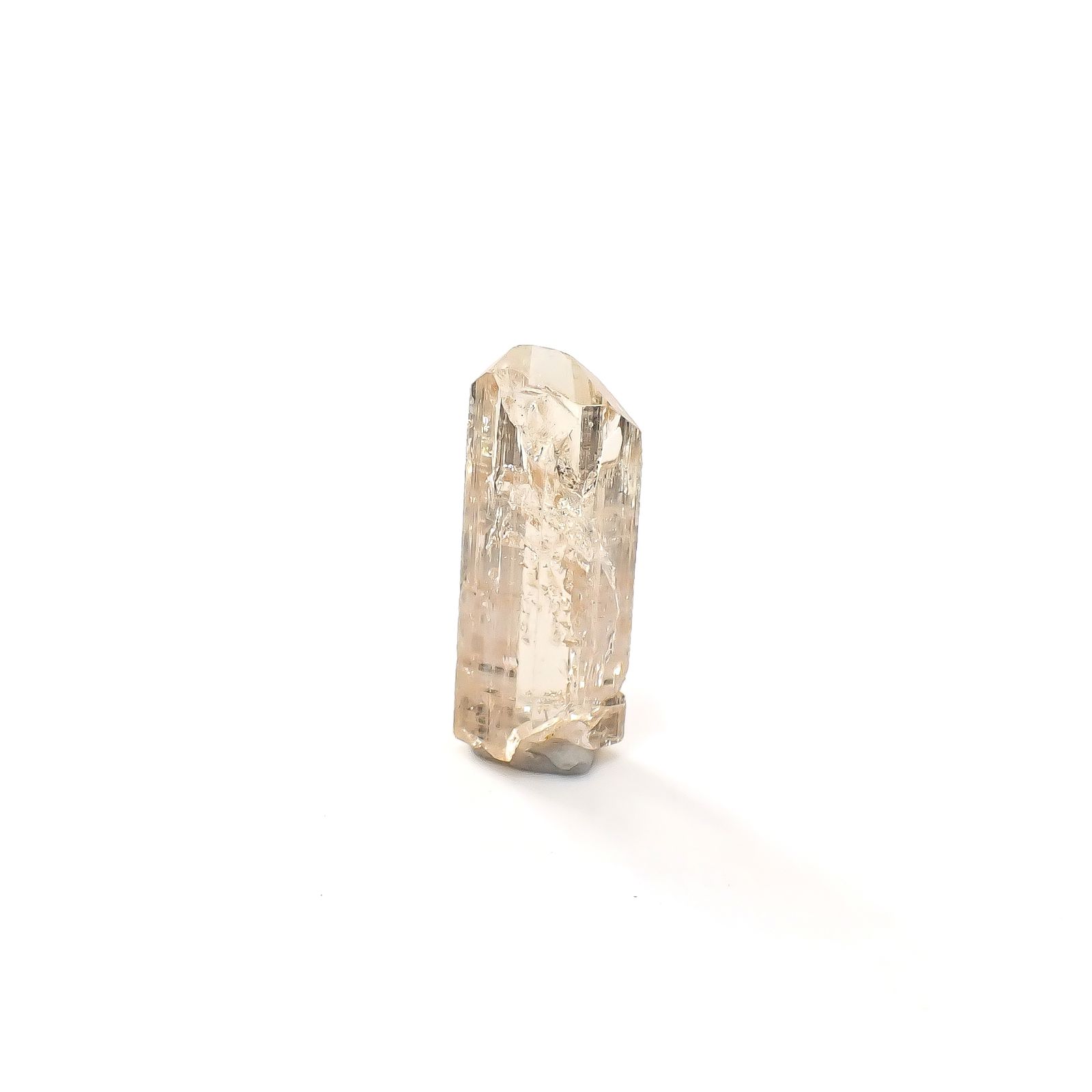 インペリアルトパーズ 原石 ザンビア産 5.31ct / 16.3x7mm前後 [250730940]