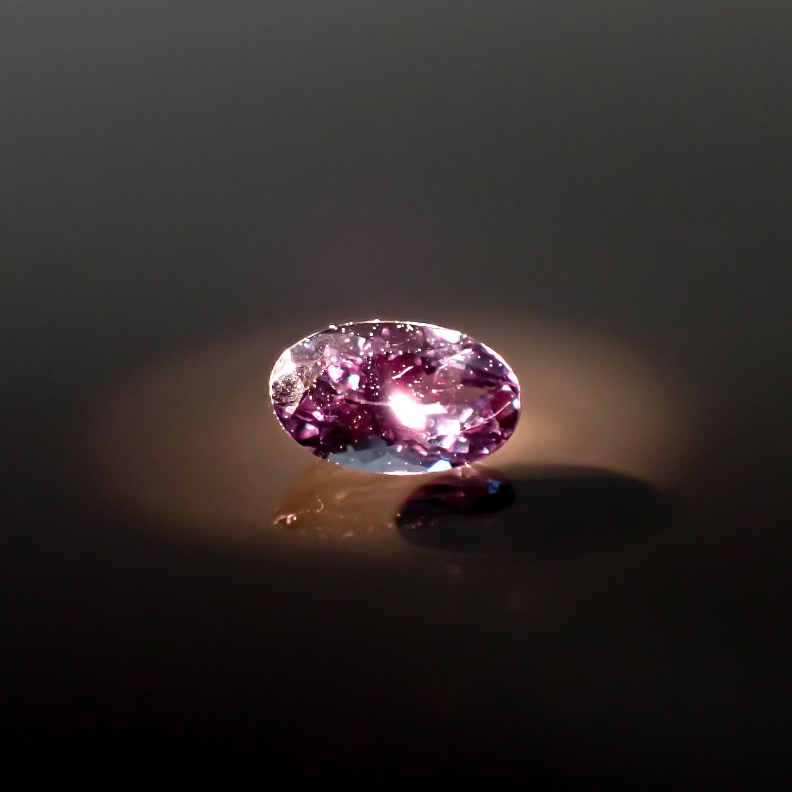 ベキリーブルーガーネット（カラーチェンジガーネット アレキタイプ） マダガスカル・ベキリー産 0.30ct [241029379]5.1x3.2mm前後