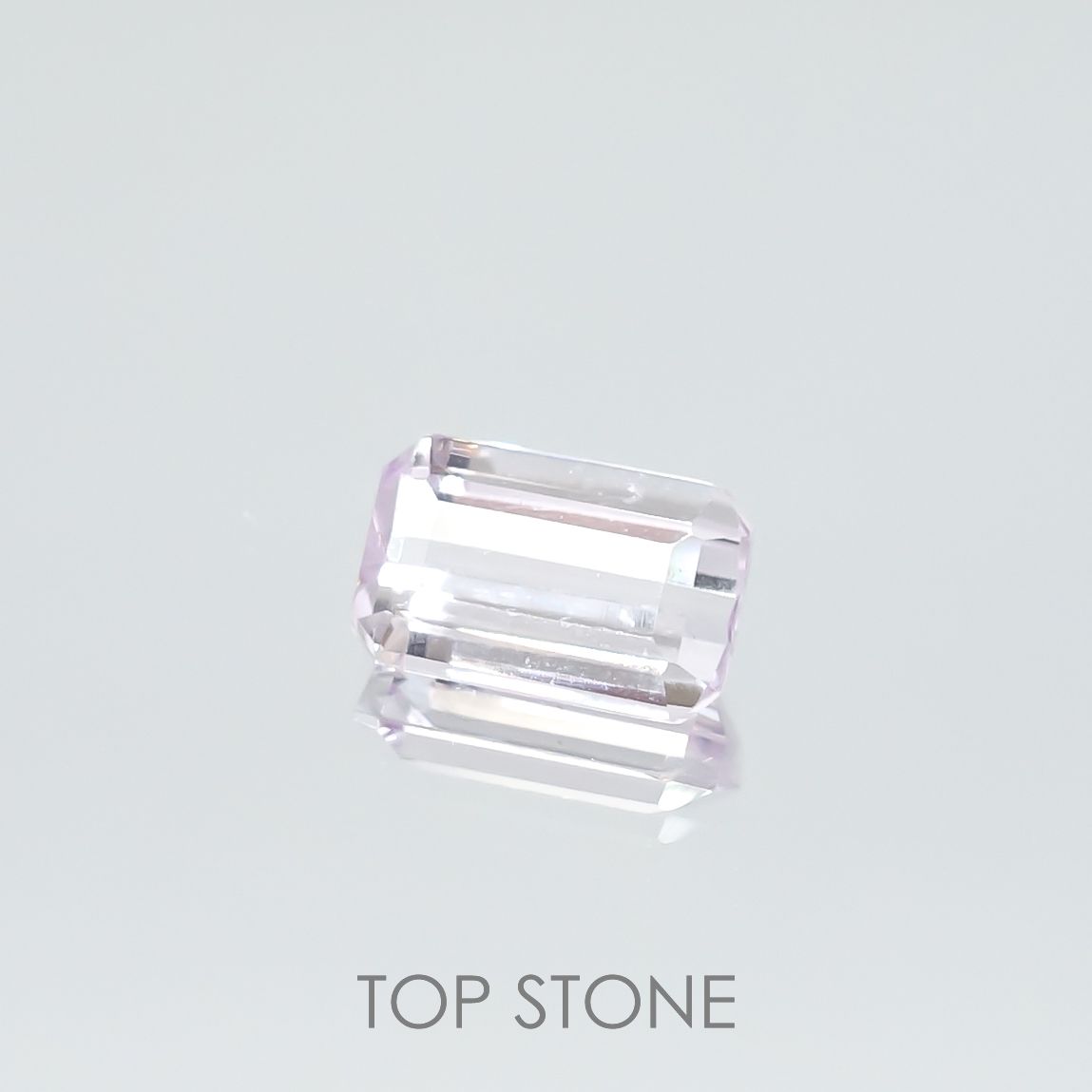 クンツァイト アフガニスタン産 2.03ct[220616342]9.5x6.1mm前後