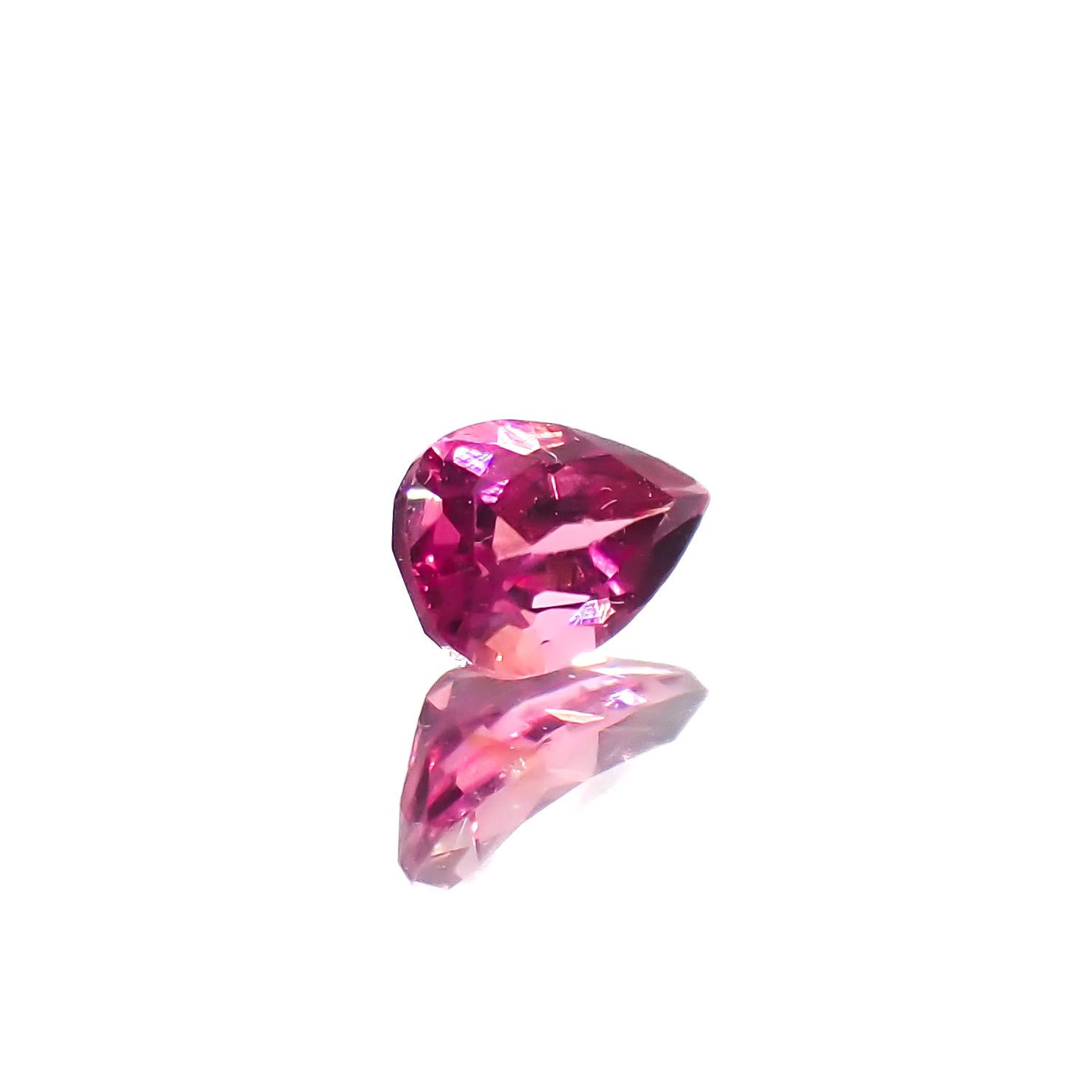 ルベライト ブラジル産 0.22ct[240628084]5.1x3.2mm前後