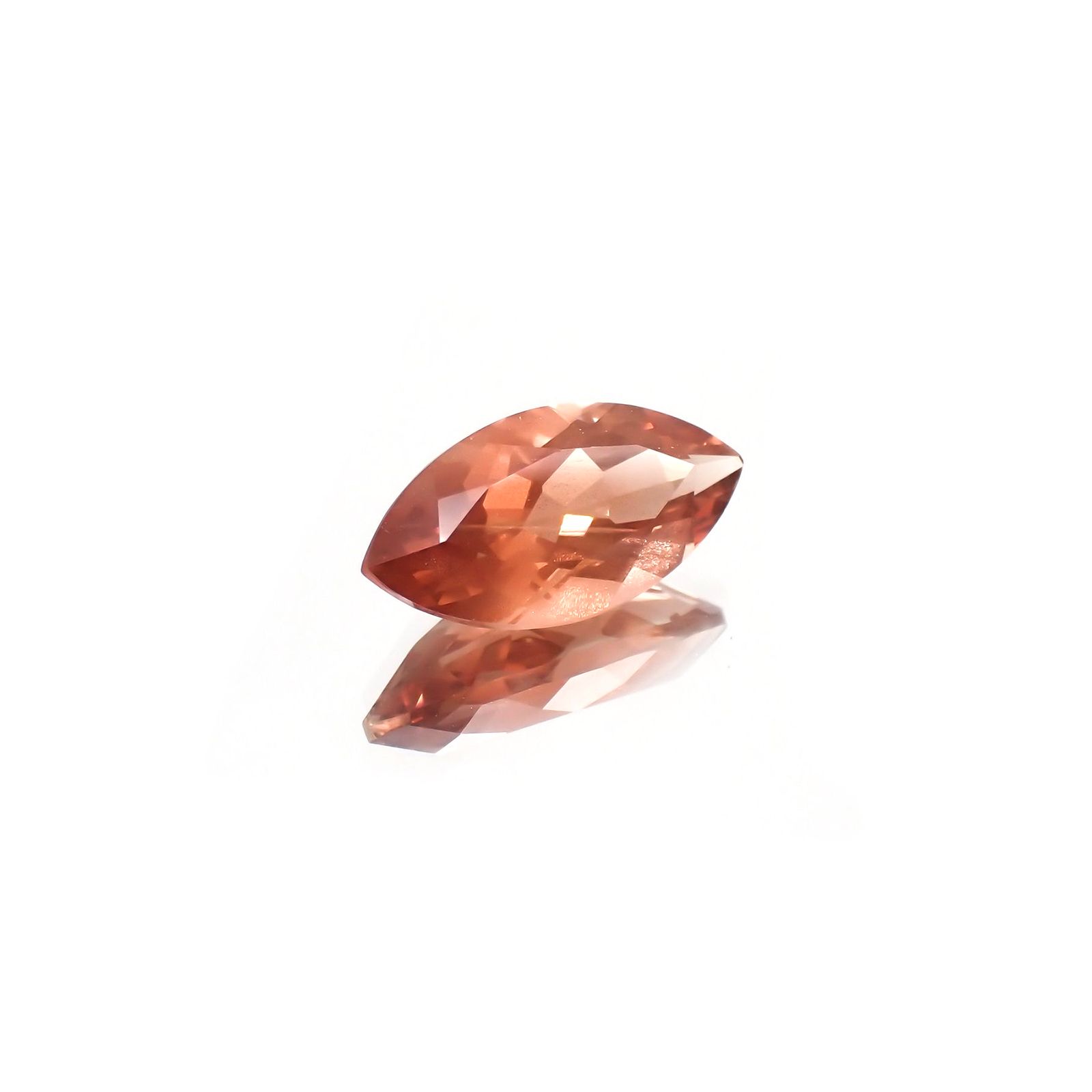 オレゴンサンストーン(宝石名ラブラドライト) アメリカ・オレゴン州産 1.69ct 識別済[210410387]12.1×6.2mm前後