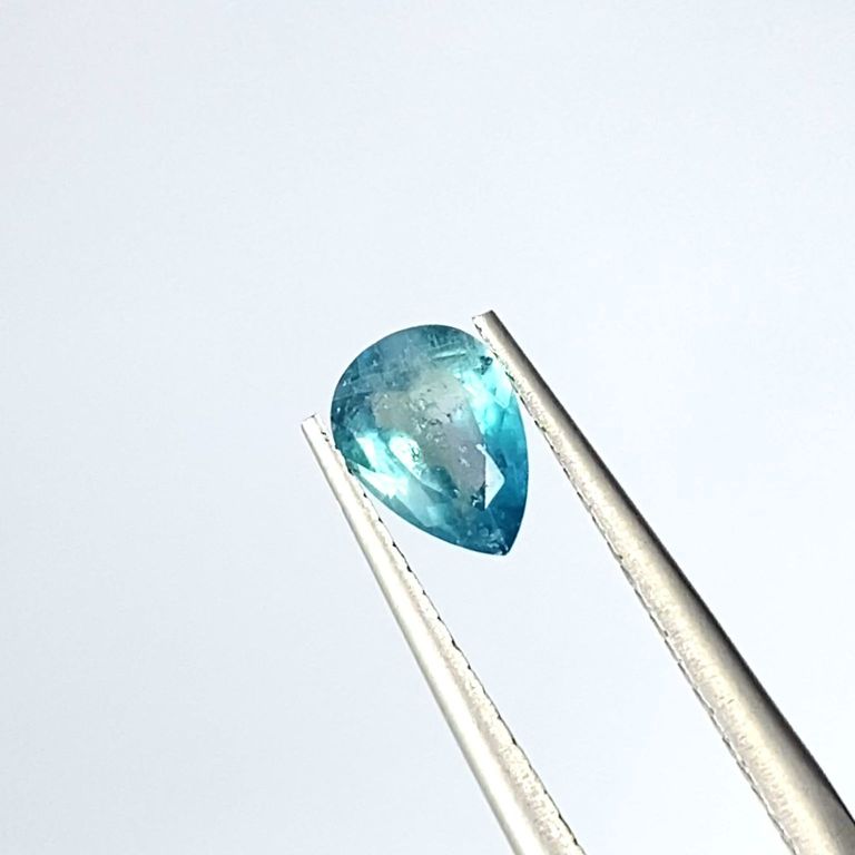ユークレース(宝石名ブルー・ユークレース)コロンビア産 0.513ct ソ付 