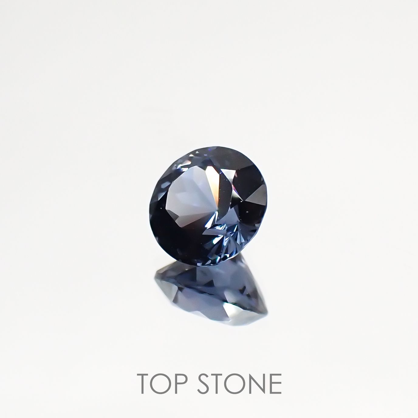 グレイッシュブルースピネル ビルマ産 ルース 0.76ct[210811121]5.5×5.5mm前後