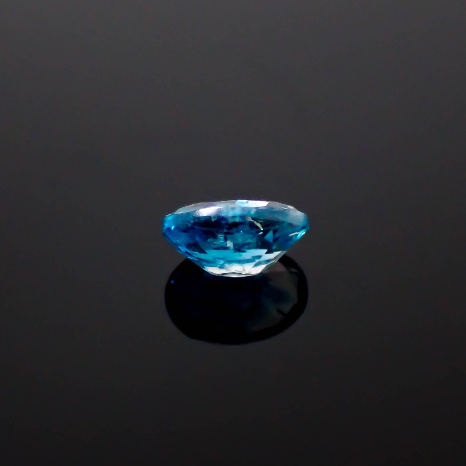 ユークレース(宝石名ユークレース)ジンバブエ産 0.32ct 識別済[250530417]5.1x3.6mm前後