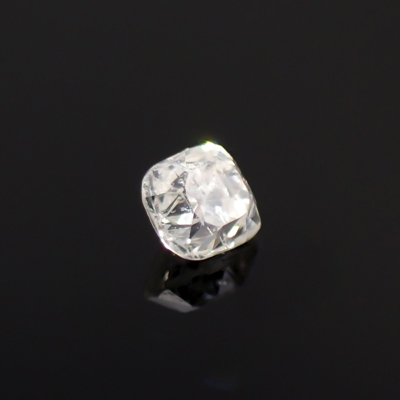 ◇オールドマインカット◇ダイヤモンド I1-SI2/F 0.055ct[231023632]2.2x2mm前後
