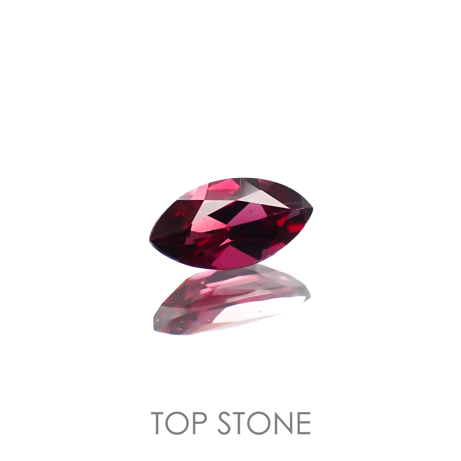 クロムパイロープガーネット(宝石名(含クロム) パイロープ・ガーネット)アメリカ・アリゾナ州産 0.19ct 識別済[221018404]5.1x2.7mm前後