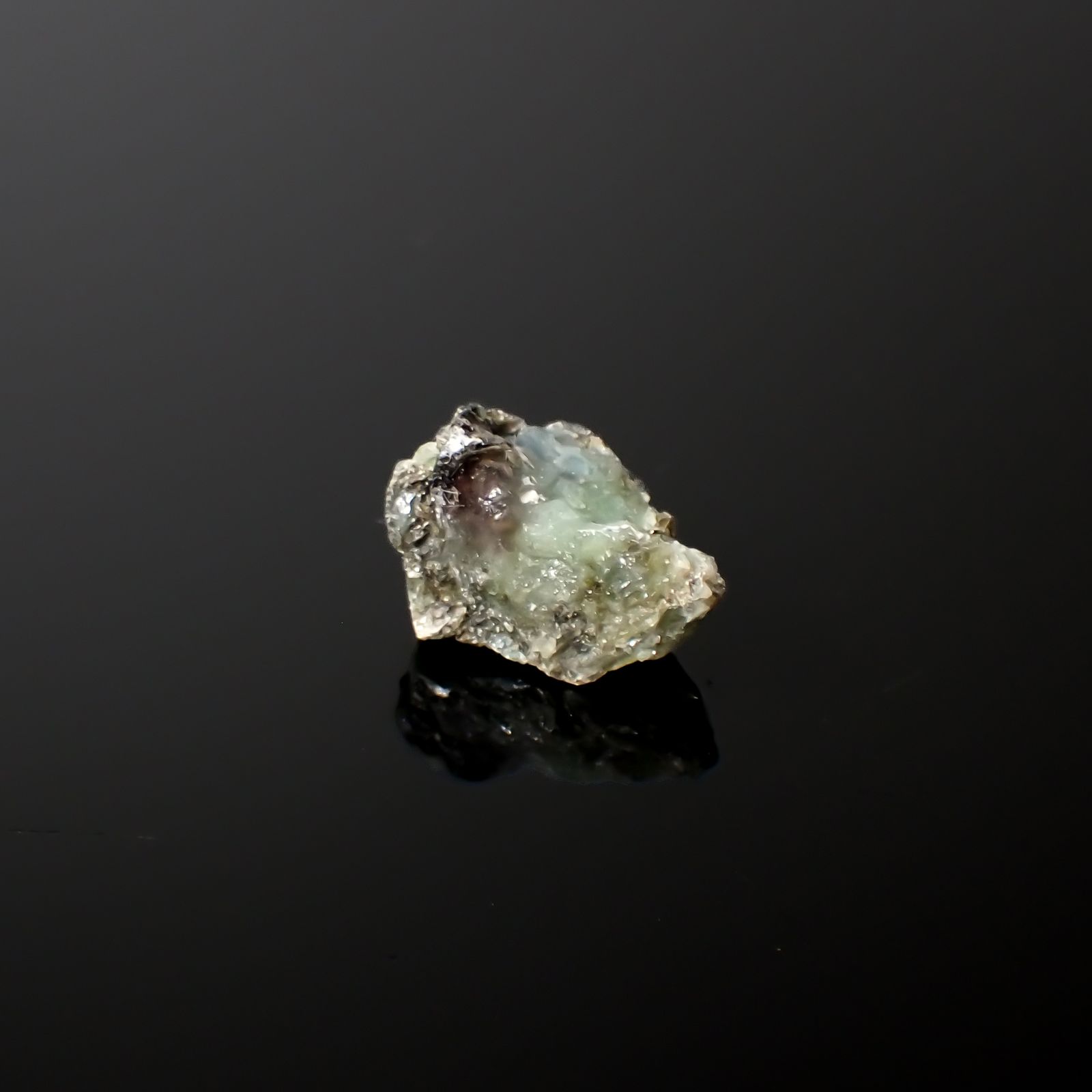 アレキサンドライト 原石 ロシア産 9.29ct[240427018]15.7x10.2mm前後