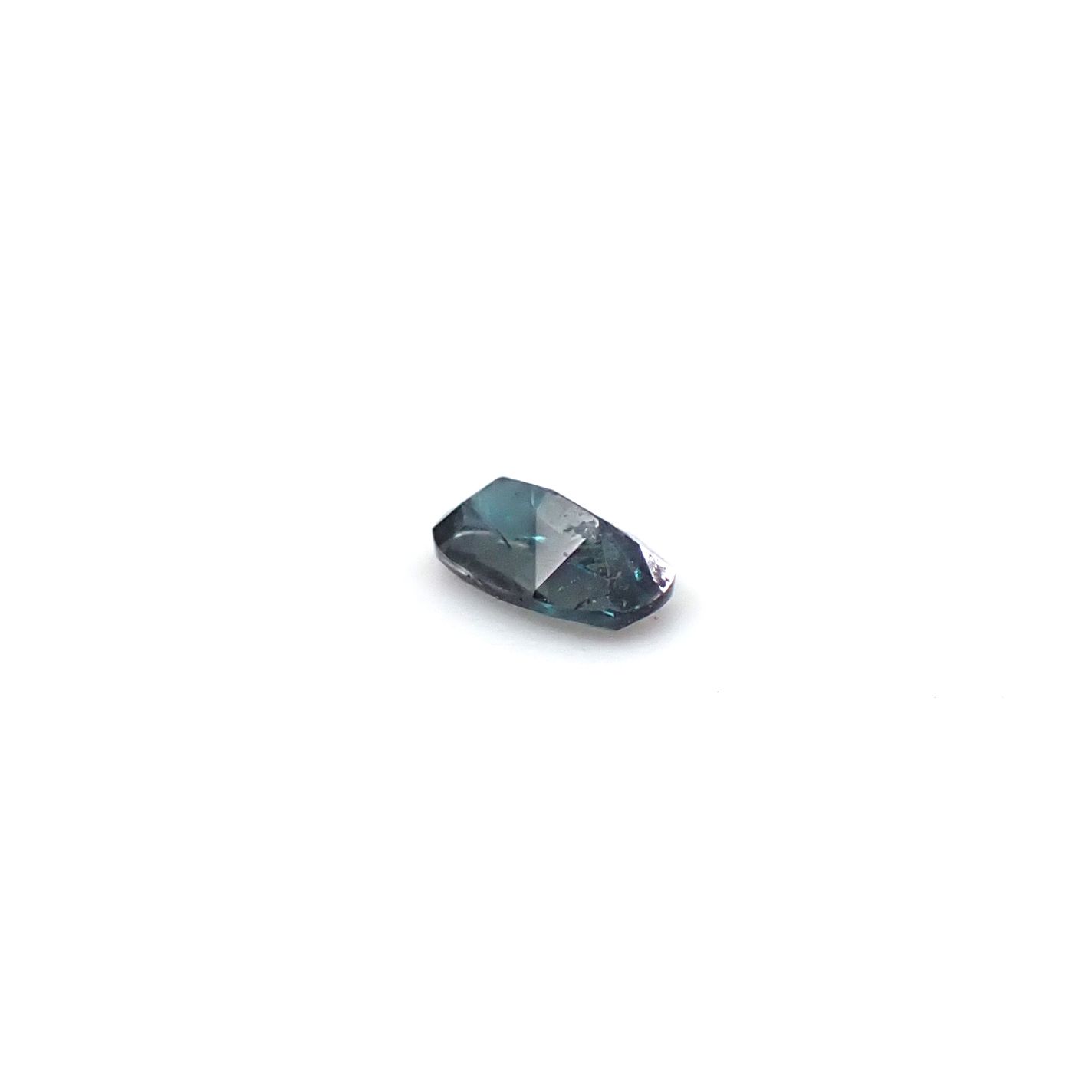 アレキサンドライト(宝石名アレキサンドライト)ロシア産 GIA鑑付 0.14ct / 4.09x2.36mm前後 [260131561]