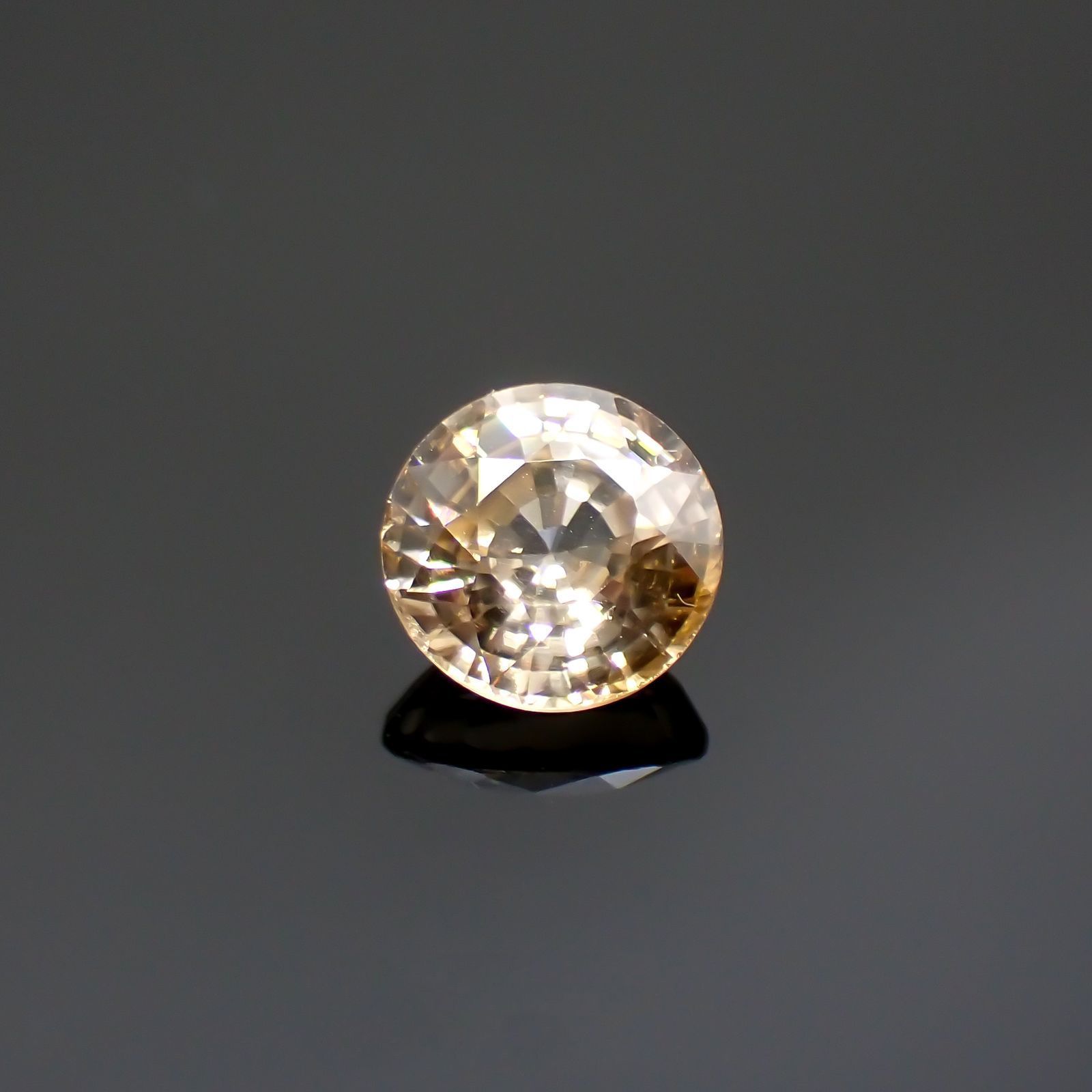 イエロージルコン(宝石名ジルコン)スリランカ/カンボジア産 1.48ct 識別済[220114830]6.4x6.4mm前後