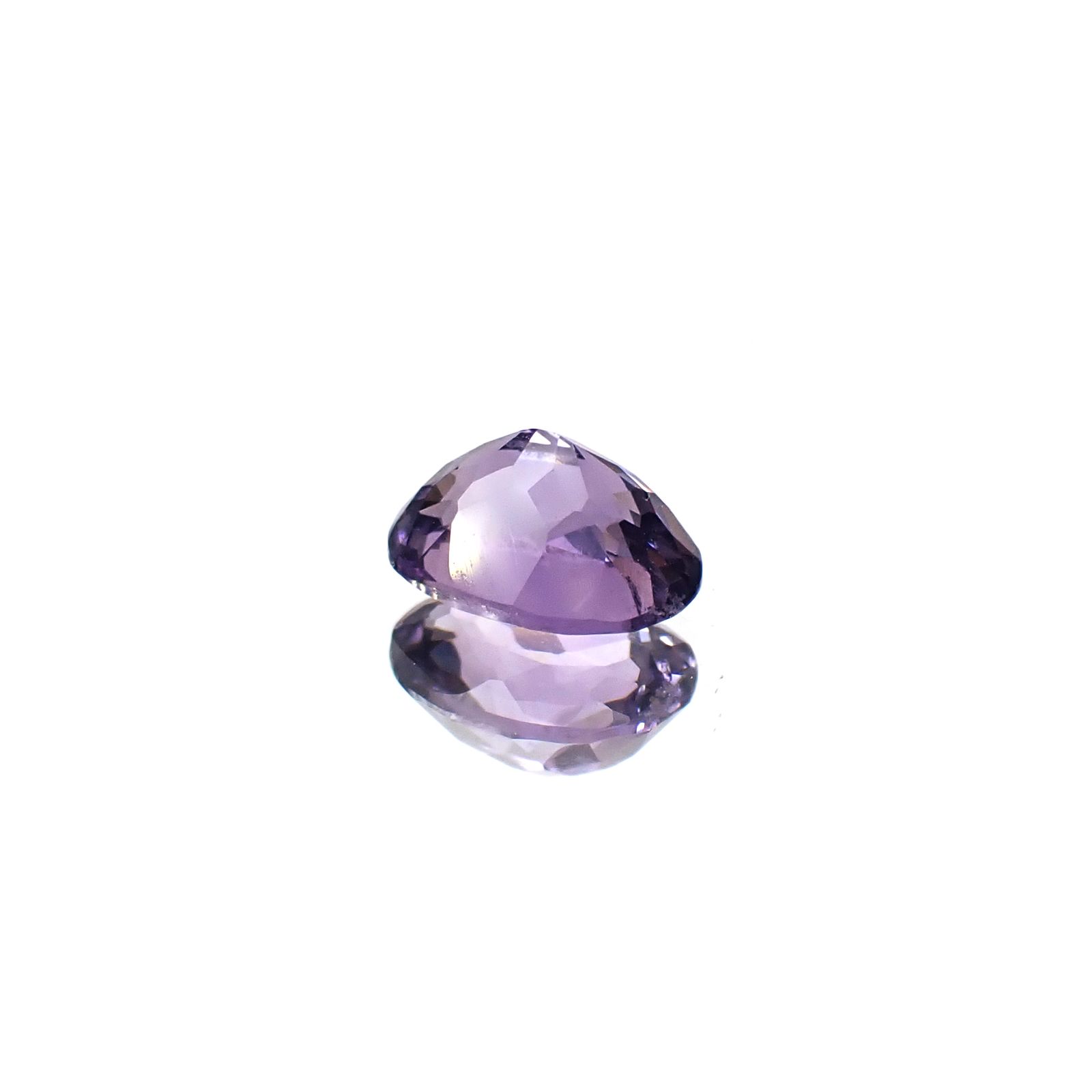 マリアライト(宝石名スキャポライト)スリランカ産 0.78ct 識別済[250330050]6.9x5.2mm前後