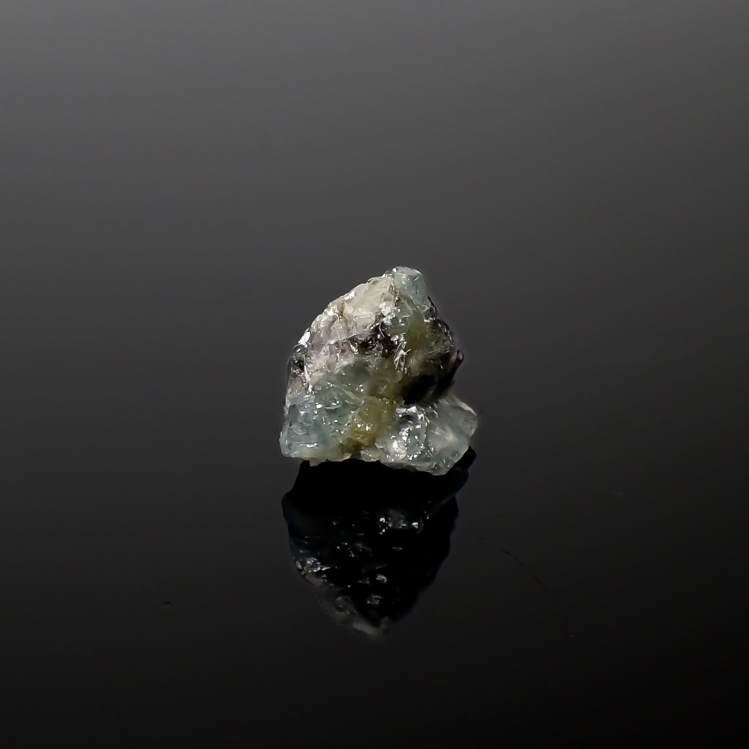 アレキサンドライト 原石 ロシア産 5.41ct[240427020]11.1x10.5mm前後