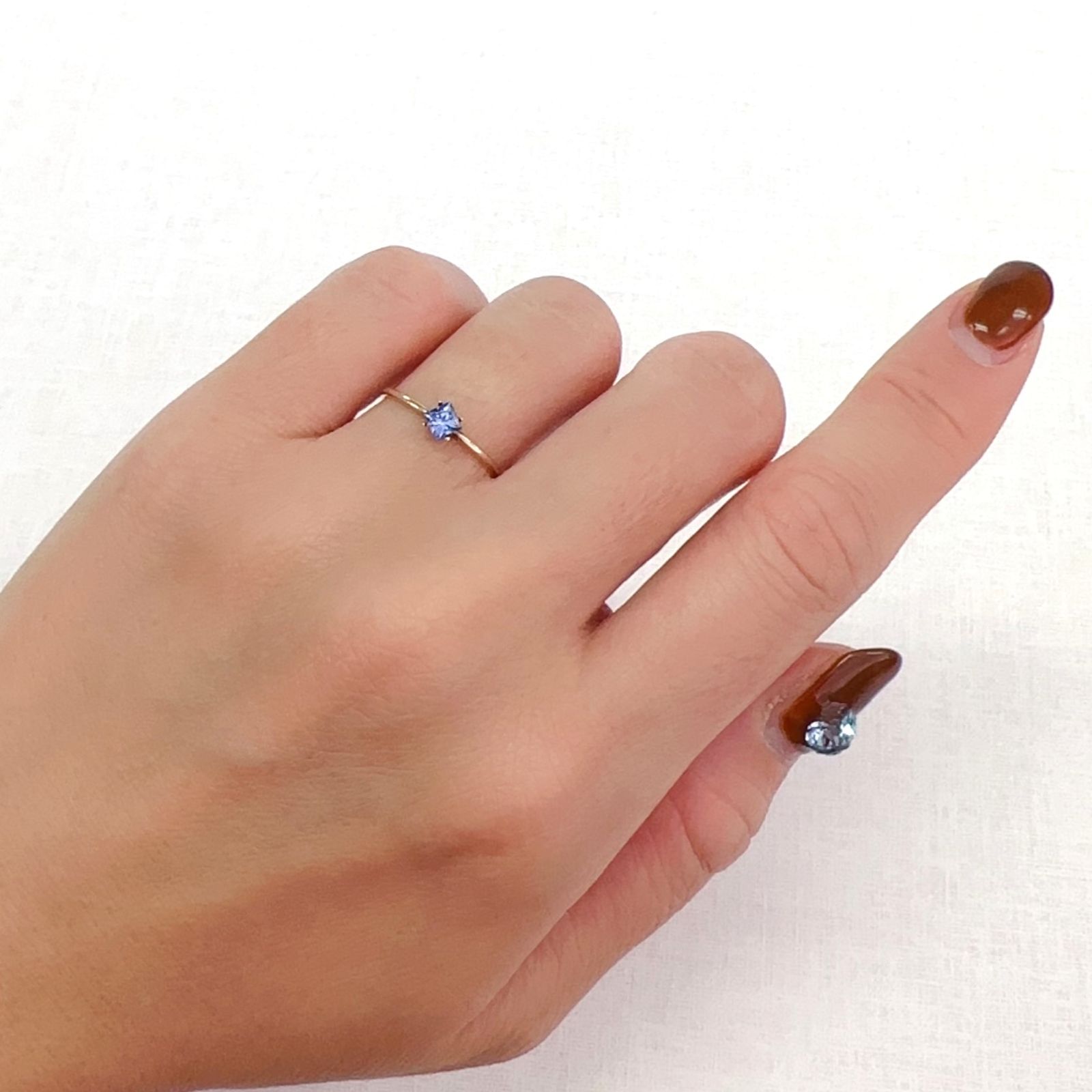 ◇プリンセスカット◇サファイア(宝石名サファイア)スリランカ産 0.25ct 識別済[231124235]3.2x3.2mm前後