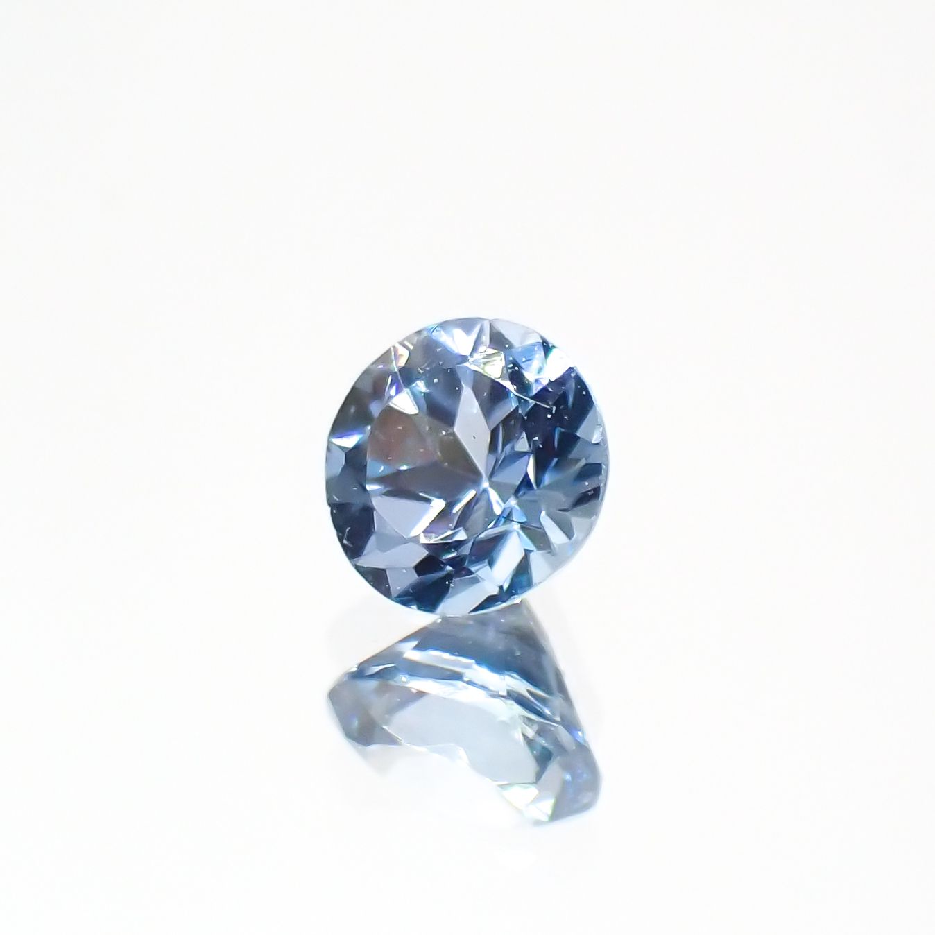サンタマリアアクアマリン(宝石名アクアマリン)ブラジル産 0.18ct 識別済[230421848]3.5x3.5mm前後