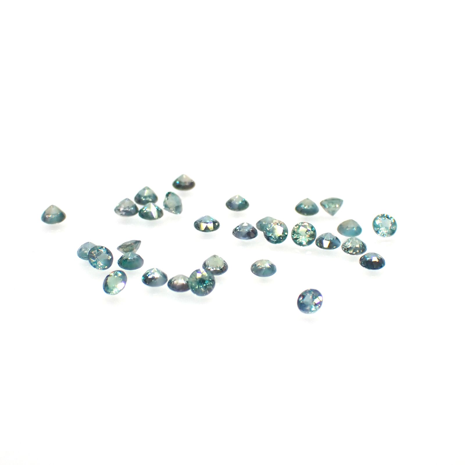 ◆ランダムセレクト-Limited edition-◆<先着30個>アレキサンドライト ブラジル産/EmeraldMains社製 約0.024ct[230923296]1.7x1.8mm前後