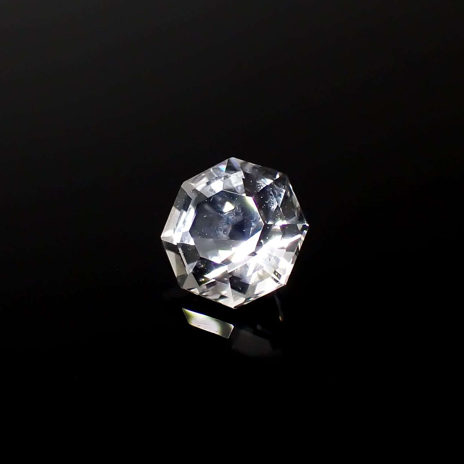 ◇オクタゴンカット◇レムリアンシードクリスタル(保証シール付き) ブラジル産 0.87ct [240326841]6.1x6.1mm前後