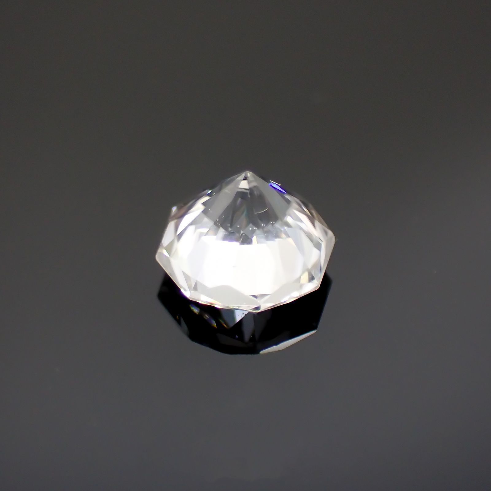 ◇オクタゴンカット◇カラーレスジルコン(宝石名ホワイト・ジルコン)スリランカ/カンボジア産 0.85ct 識別済[220114281]4.9x4.9mm前後