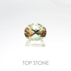 バイカラーオレゴンサンストーン(宝石名バイカラー・ラブラドライト) アメリカ・オレゴン州産 2.579ct ソ付(彩珠)[20106329]9.9×7.9mm前後