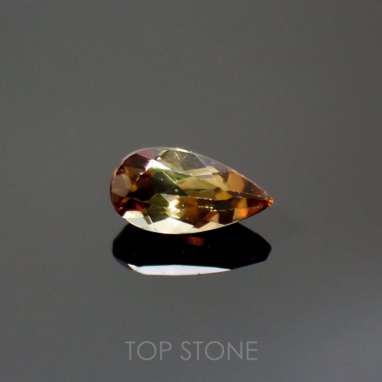 アンダリュサイト(宝石名アンダリュサイト)スリランカ/モザンビーク産 0.32ct 識別済[220114424]5.8x3.1mm前後