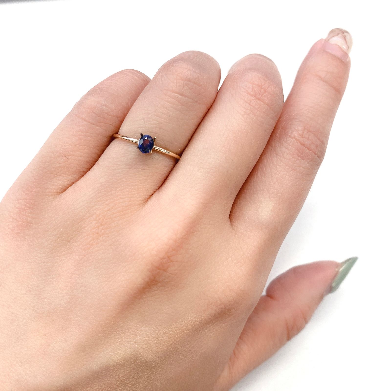 バイカラーサファイア(宝石名バイカラー・サファイア) タンザニア産 0.24ct 識別済[210410589]4.3×3.4mm前後
