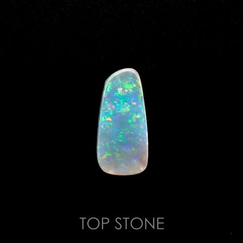 ◇フリーフォーム◇ブラックオパール(宝石名ブラック・オパール)オーストラリア産 1.028ct ソ付[220717014]12.5x6mm前後