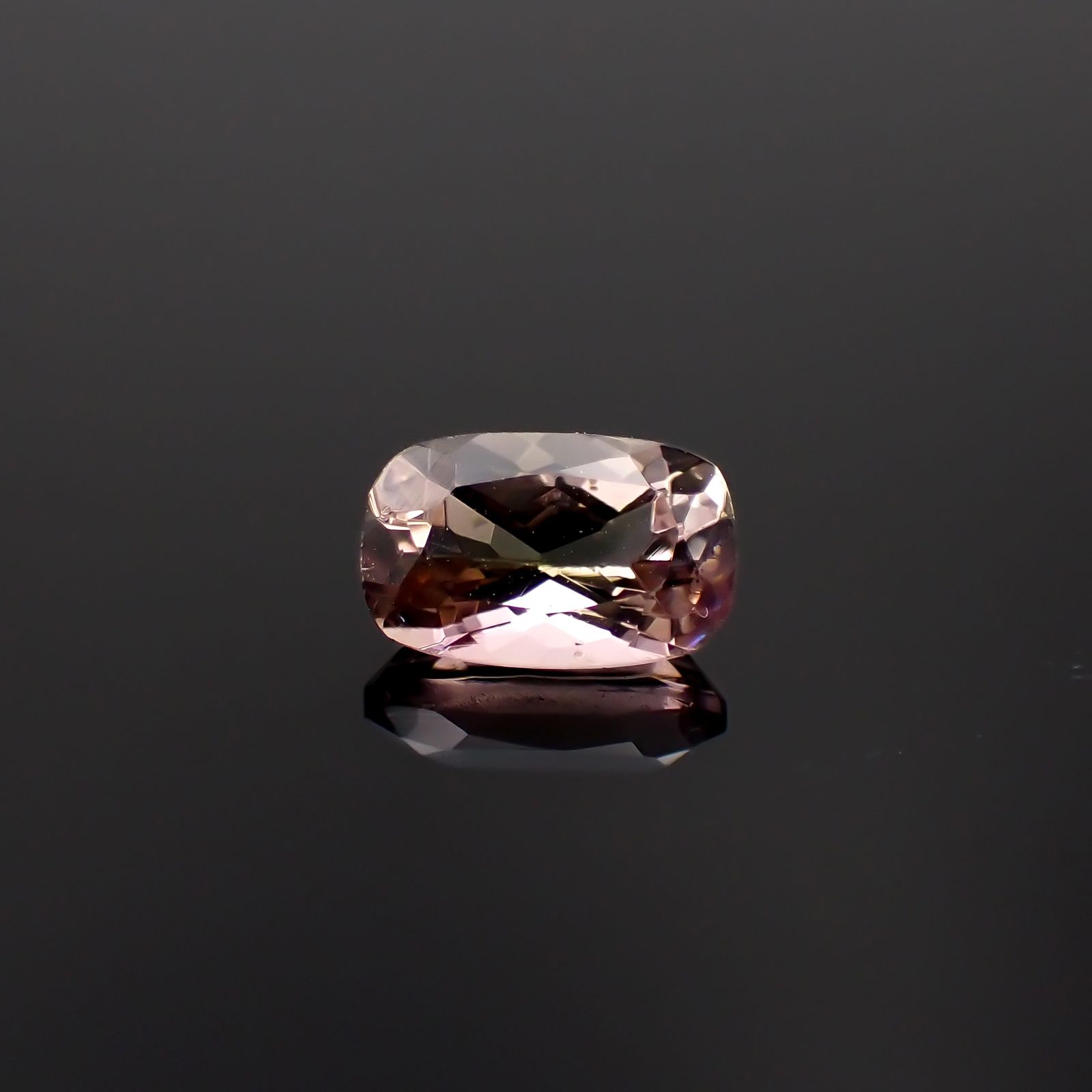バイカラートルマリン コンゴ産 1.10ct[231224495]7.7x5.3mm前後