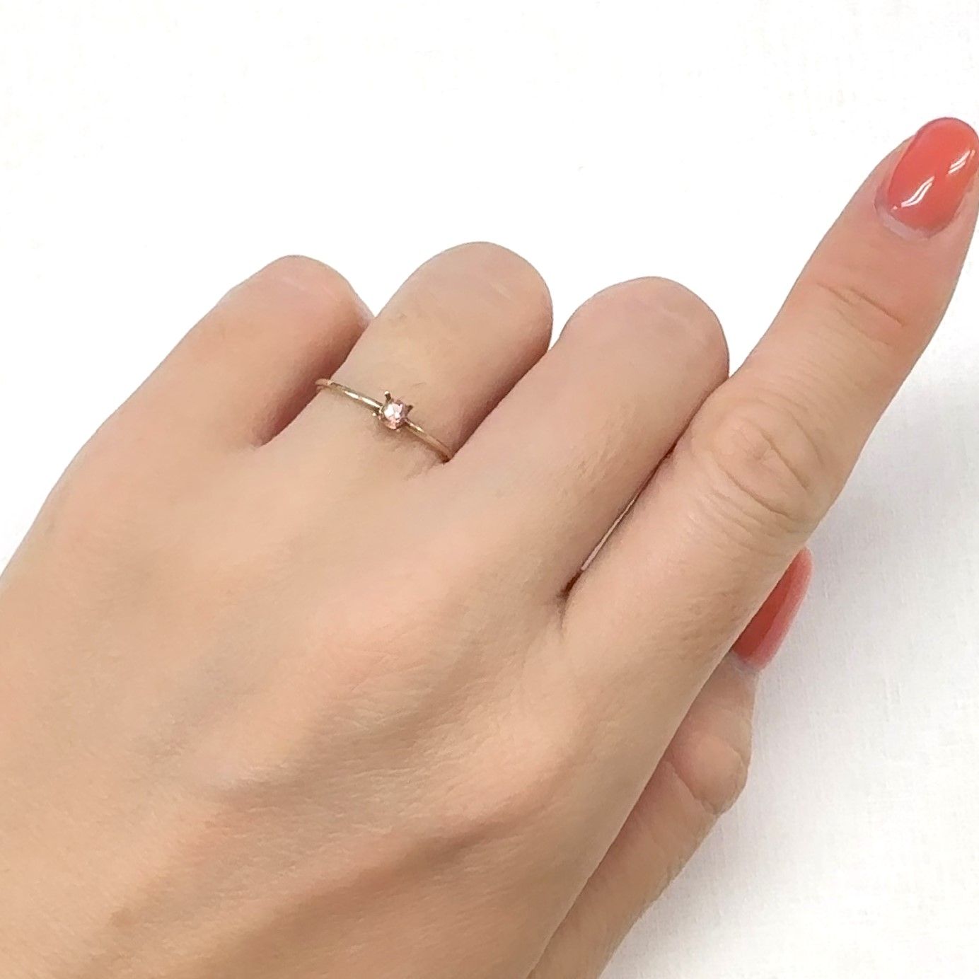 ヴェイリネナイト パキスタン産 0.099ct[240929178]3x2.4mm前後