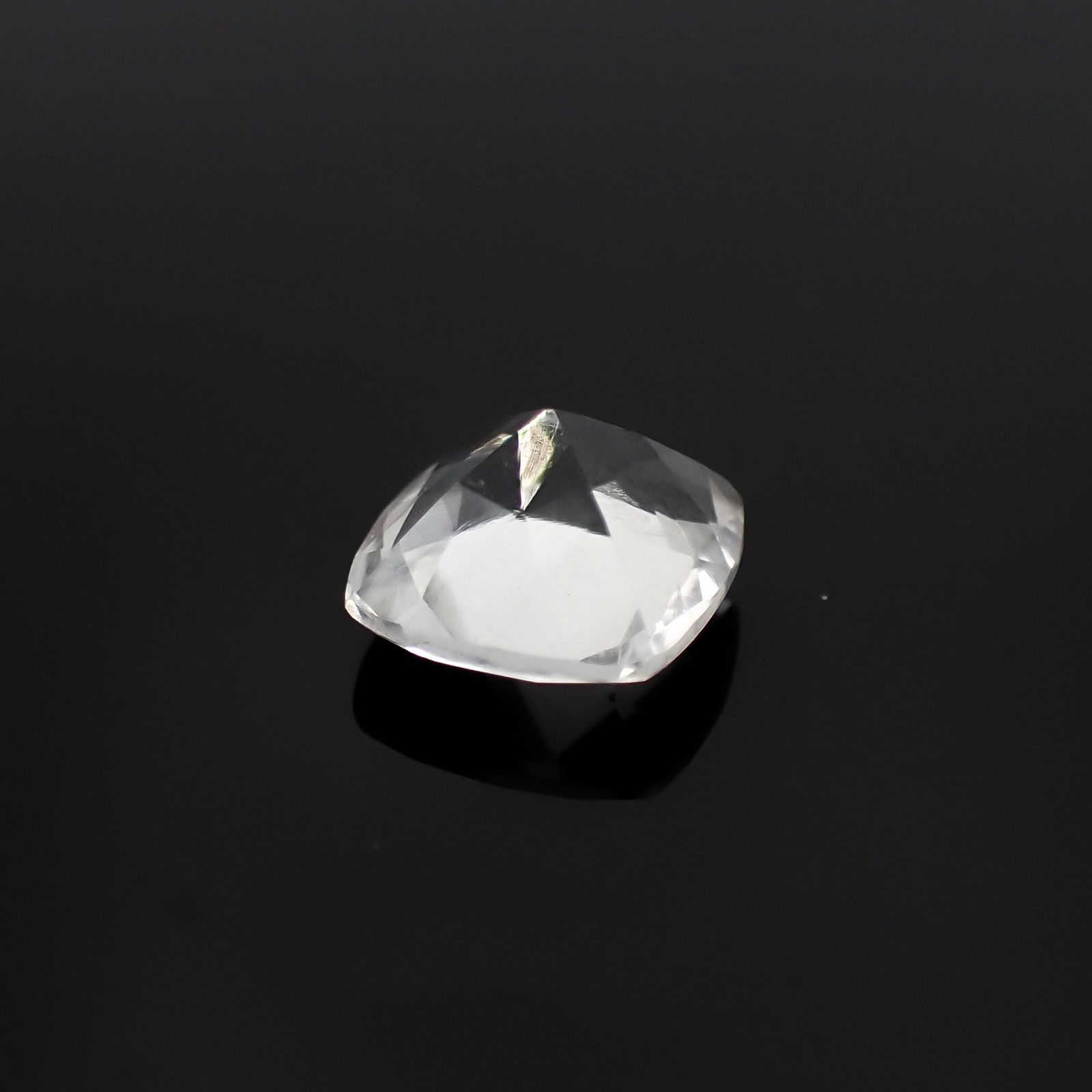 ハイアライトオパール(宝石名オパール)メキシコ産 1.622ct ソ付(彩珠)[230823187]8.1x8mm前後
