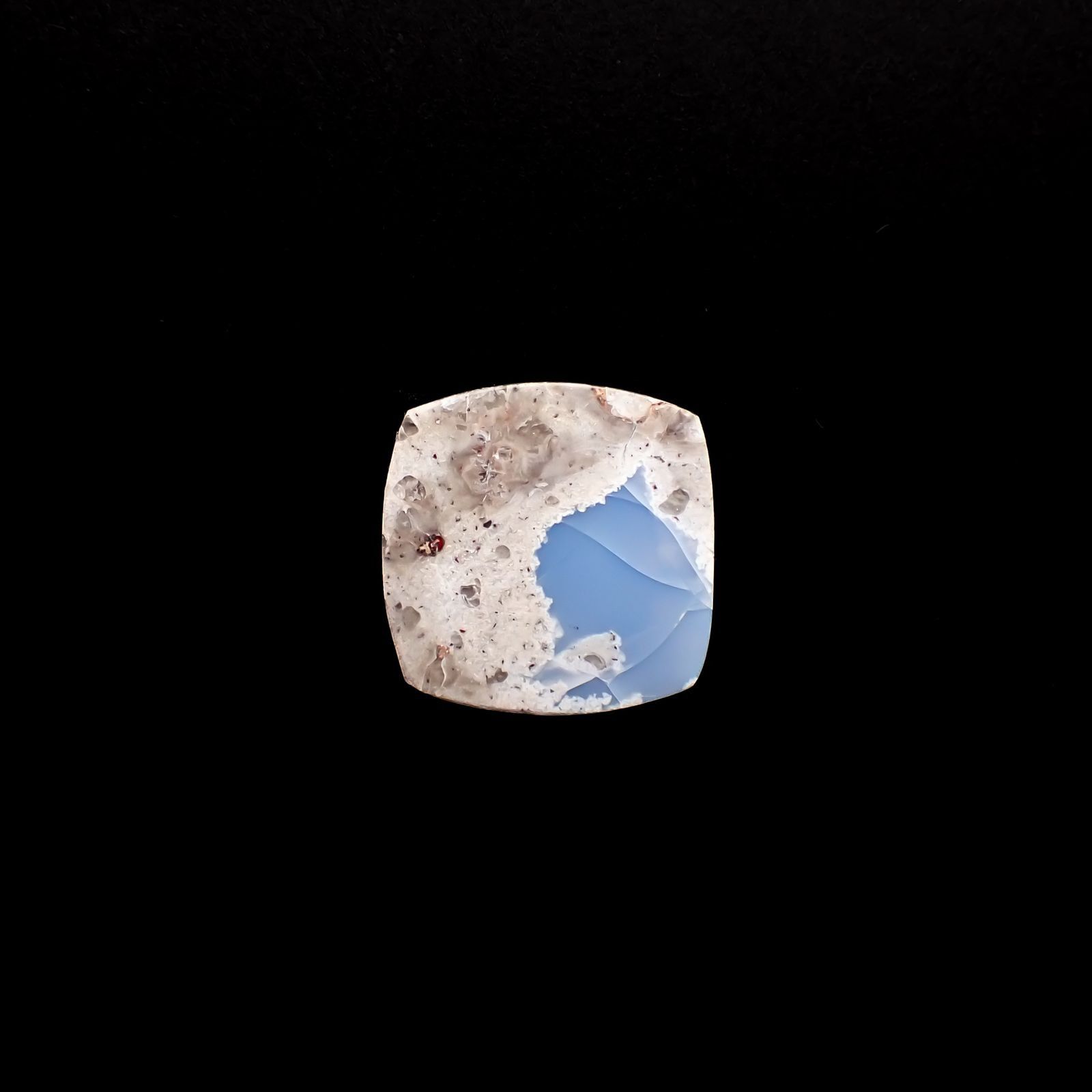 マトリックスブルーオパール アメリカ・オレゴン州産 4.67ct / 14.3x14.2mm前後 [251219390]