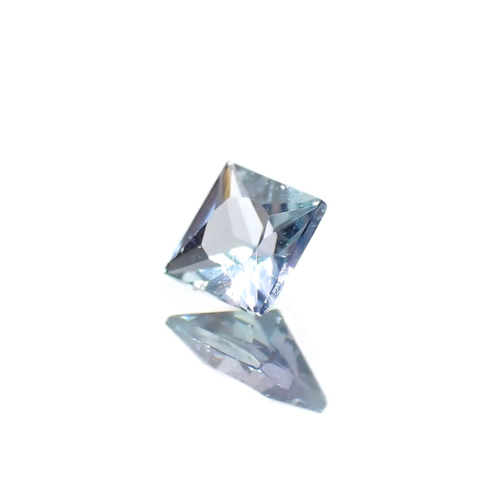 ◇プリンセスカット◇ブルーコーネルピン(宝石名コーネルピン)タンザニア産 識別済 0.12ct / 2.8x2.8mm前後 [230421860]