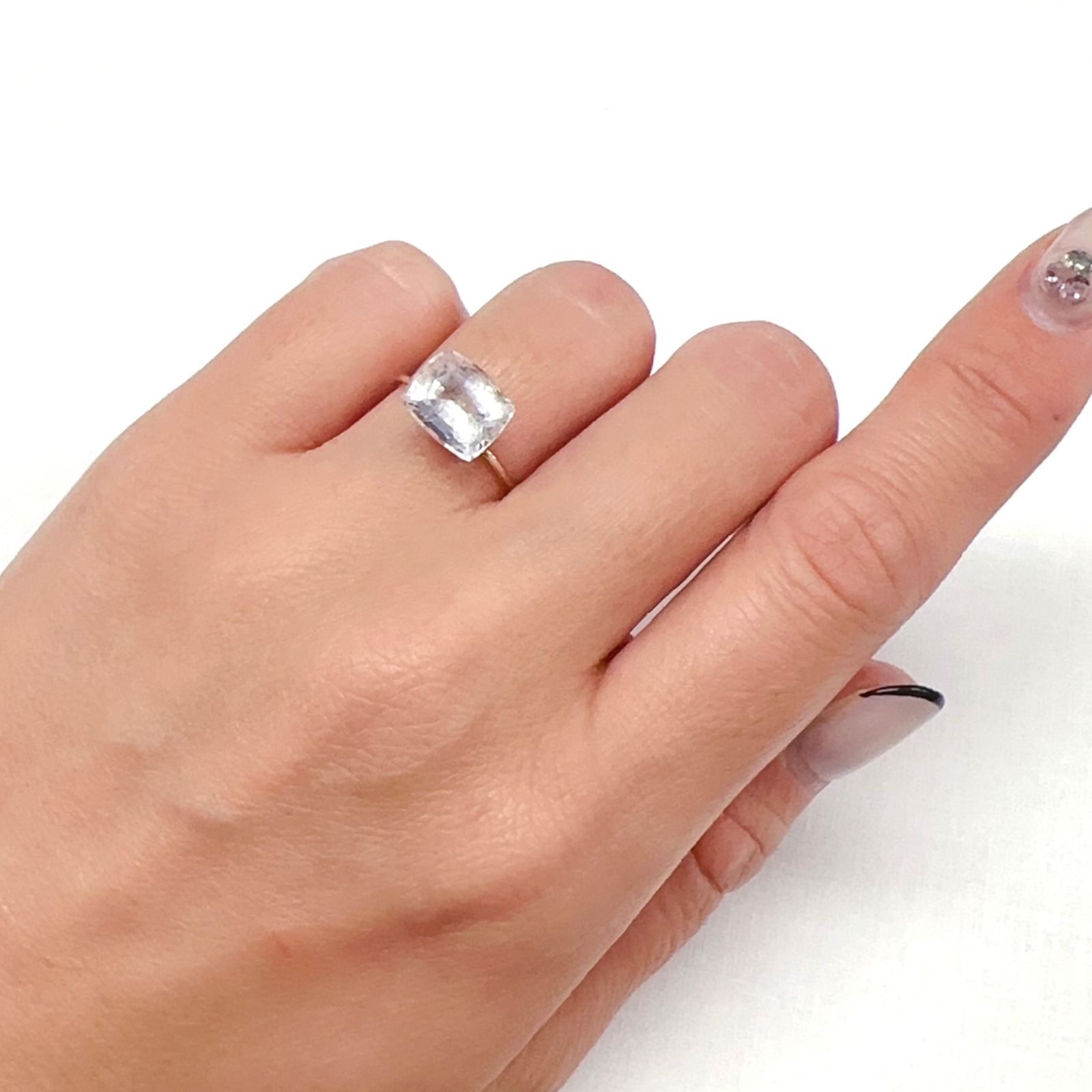 ピンクエンジェルラダー マダガスカル産 2.82ct[240125437]9.5x7.8mm前後
