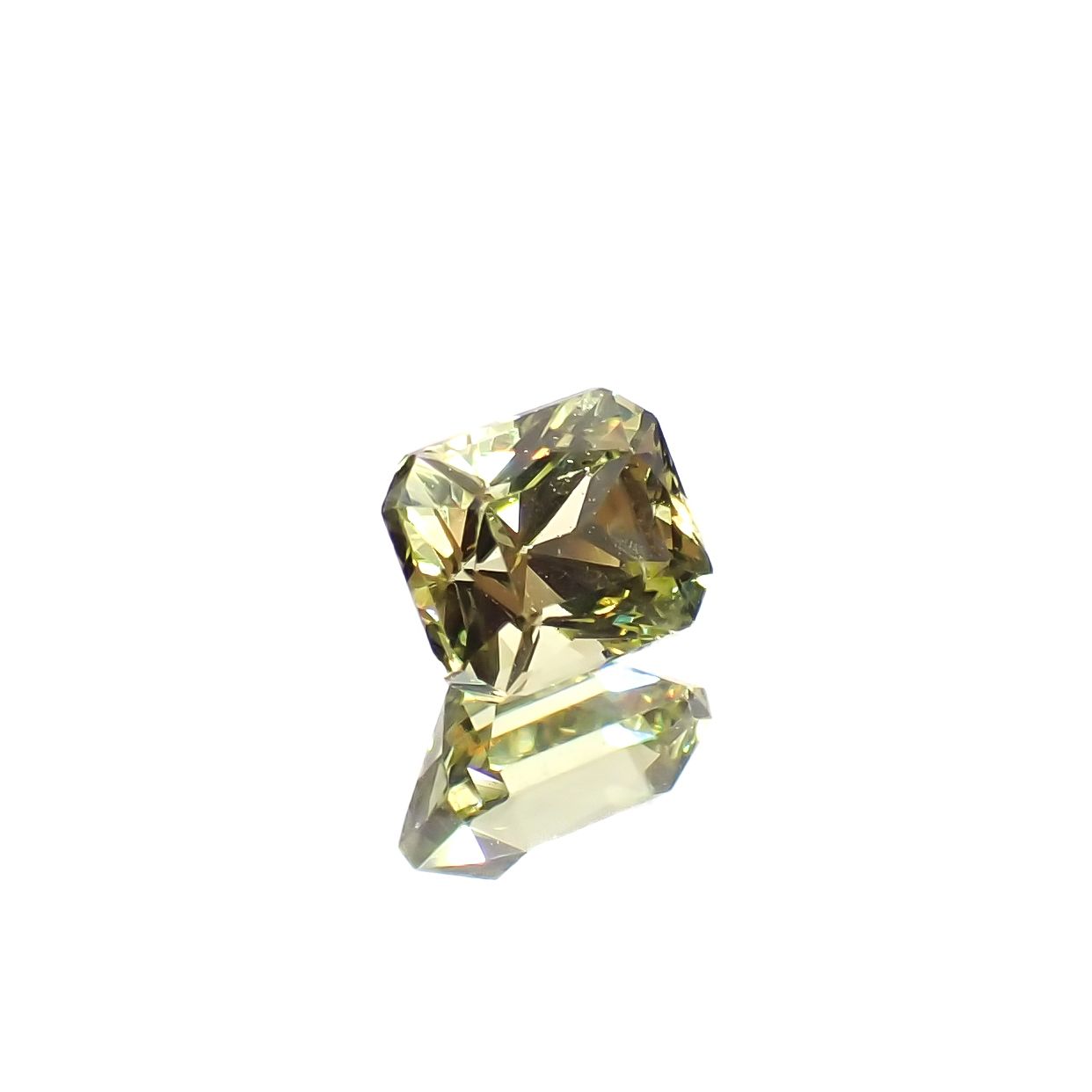 マリガーネット(宝石名グロッシュラー アンドラダイト・ガーネット)マリ共和国産 0.44ct 識別済[231124331]4.3x3.6mm前後