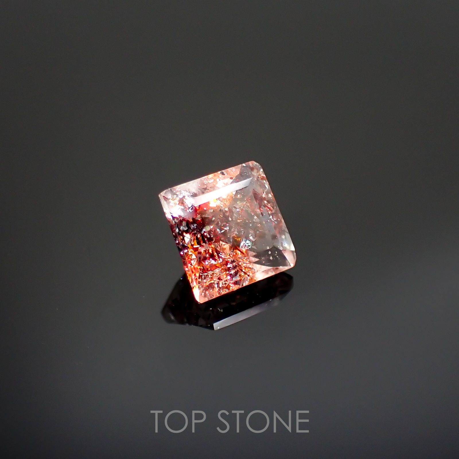 ファイヤークォーツ ナイジェリア産 1.18ct[220114765]6.3x6.2mm前後