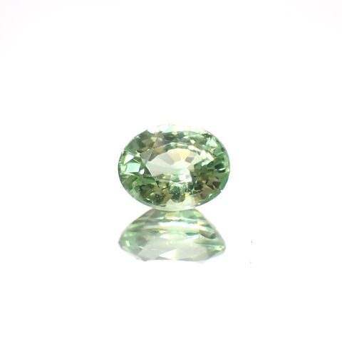ミントガーネット(宝石名グリーン・グロッシュラー・ガーネット)タンザニア産 0.38ct 識別済[230923499]4.6x3.7mm前後