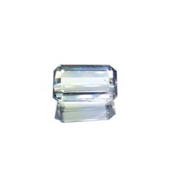 バイカラータンザナイト(宝石名バイカラー・ゾイサイト) タンザニア産 ソ付(彩珠) 0.858ct / 7.3x4.3mm前後 [210610943]