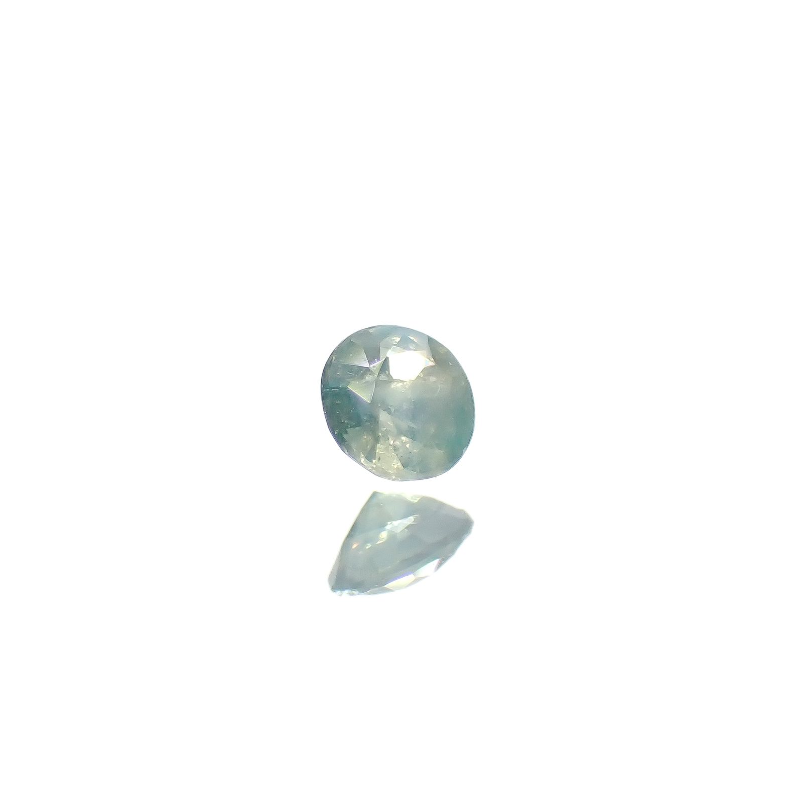 シルキーアレキサンドライト ブラジル産/EmeraldMains社製 0.053ct[240527609]2.3x2.3mm前後
