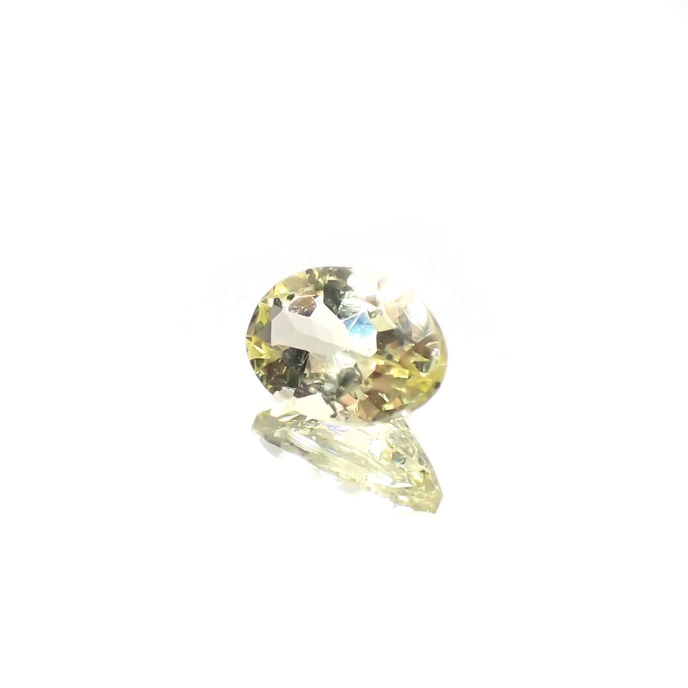 イエローダンビュライト タンザニア産 0.80ct[240125464]7.1x5mm前後