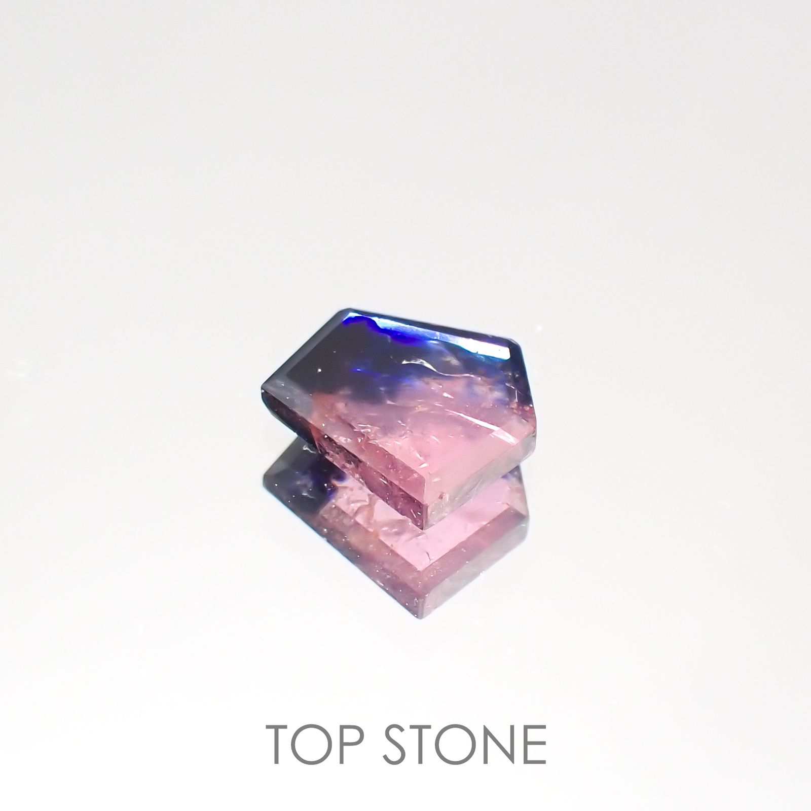 ◇カスタムカット◇ウィンザーサファイア(宝石名サファイア)タンザニア・ウィンザー産 1.07ct 識別済[220115381]7.3x6.5mm前後