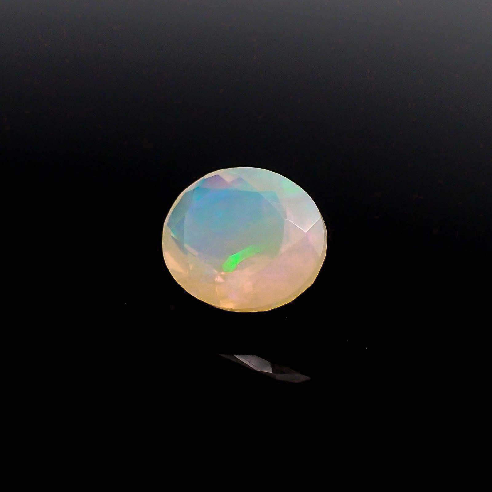 エチオピアオパール(宝石名オパール)エチオピア産 識別済 2.33ct / 10.9x9mm前後 [260422905]
