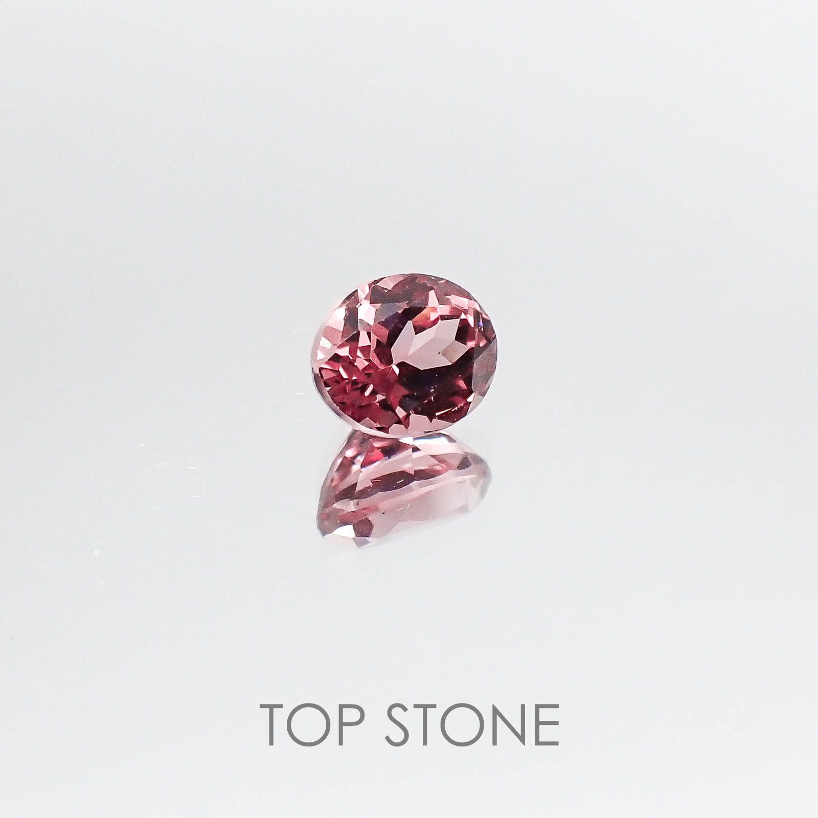 カラーチェンジマラヤガーネット タンザニア産 ルース 1.07ct[20074271]6.1×5.2mm前後