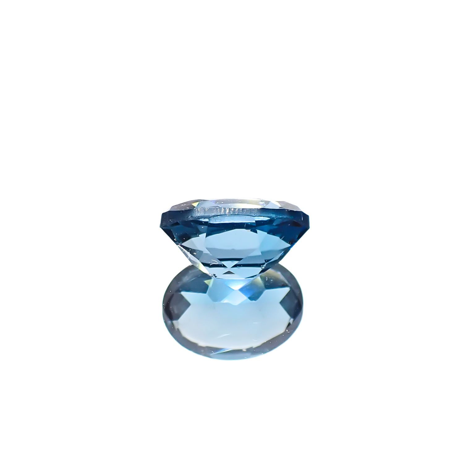 ロンドンブルートパーズ ブラジル産 1.55ct[240326794]7.9x6mm前後