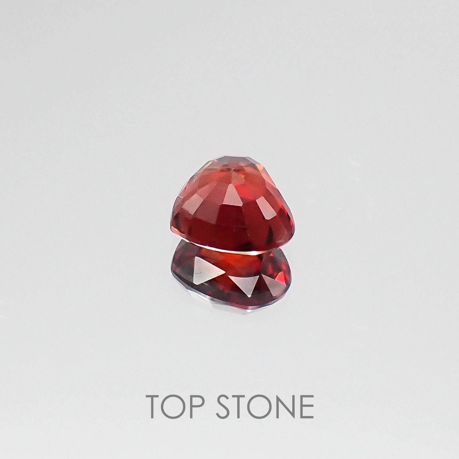 アルマンディンスペサルティンガーネット マダガスカル産 ルース 2.03ct[20073710]6.7×7.6mm前後