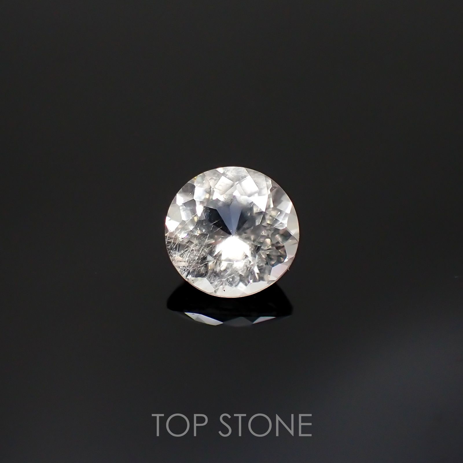フェナカイト(宝石名フェナカイト)ロシア産 2.20ct 識別済[220515734]8.5x8.4mm前後