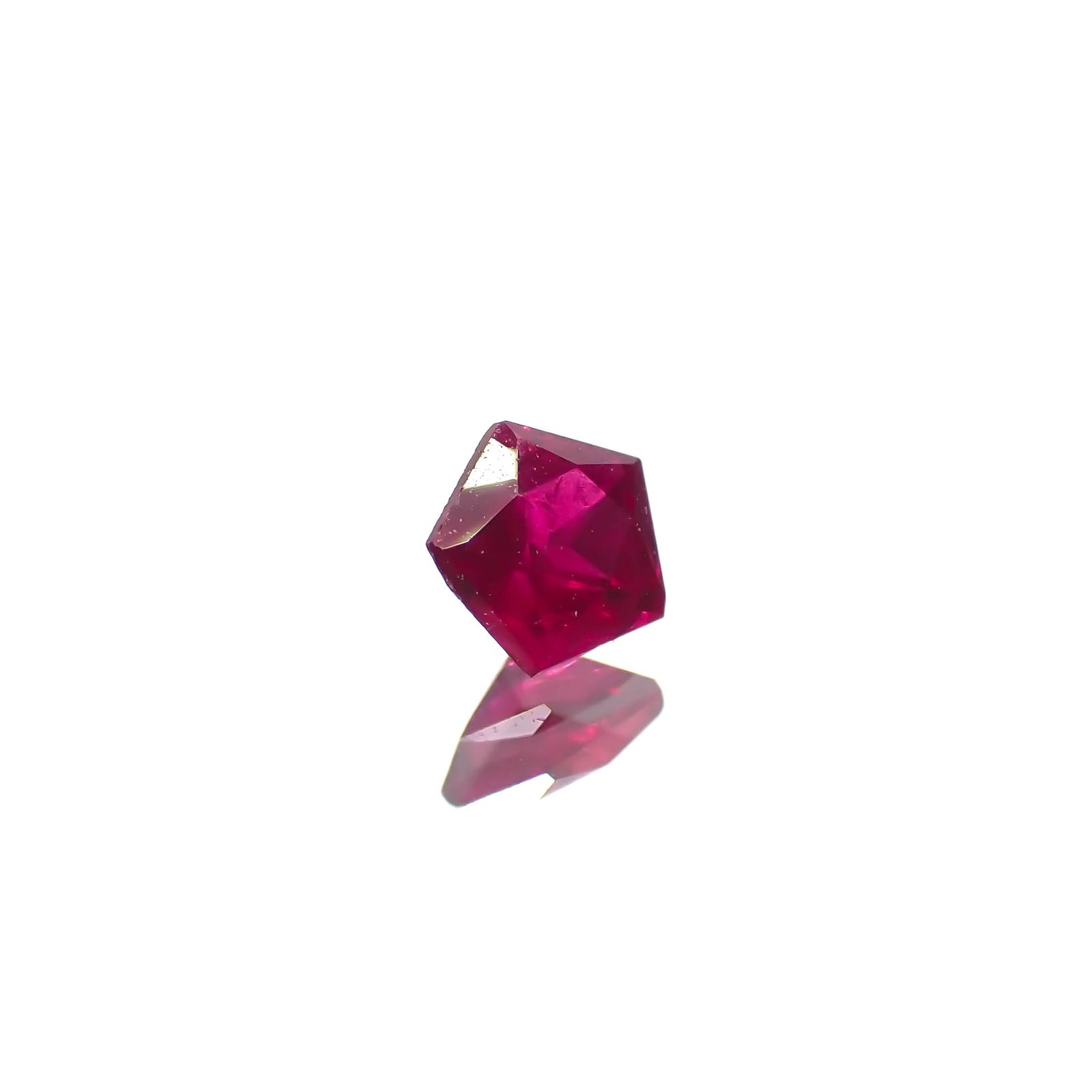 ◇ペンタゴンカット◇ルビー(宝石名ルビー)モザンビーク/ミャンマー産 0.12ct 識別済[231225038]3x3.1mm前後