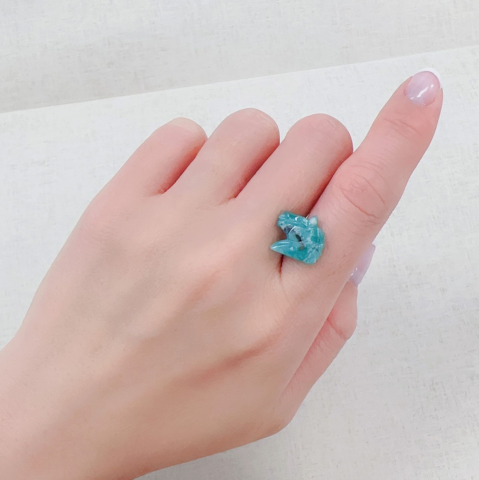 ◇カスタムカット・馬彫刻◇エメラルド コロンビア産 4.53ct[230421699]11.8x13.4mm前後