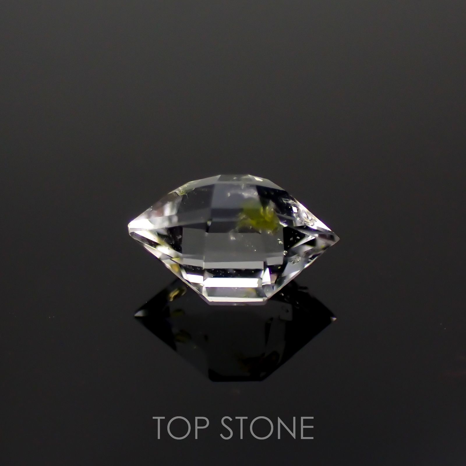 ◇カスタムカット◇オイルインクォーツ パキスタン産 0.62ct[221018543]7.1x4.6mm前後