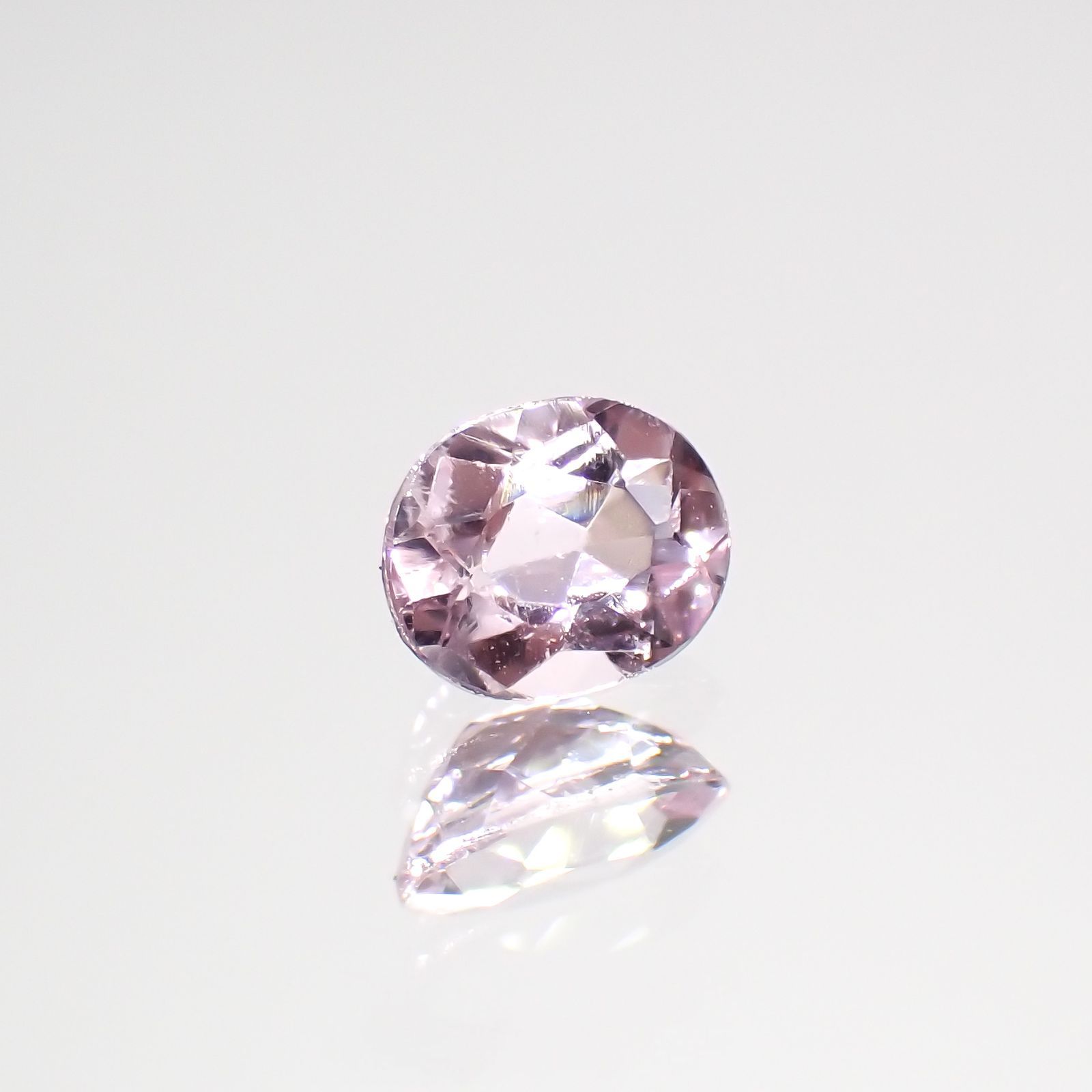 インペリアルトパーズ(宝石名トパーズ)ブラジル産 0.45ct 識別済[220114975]5.2x4.2mm前後