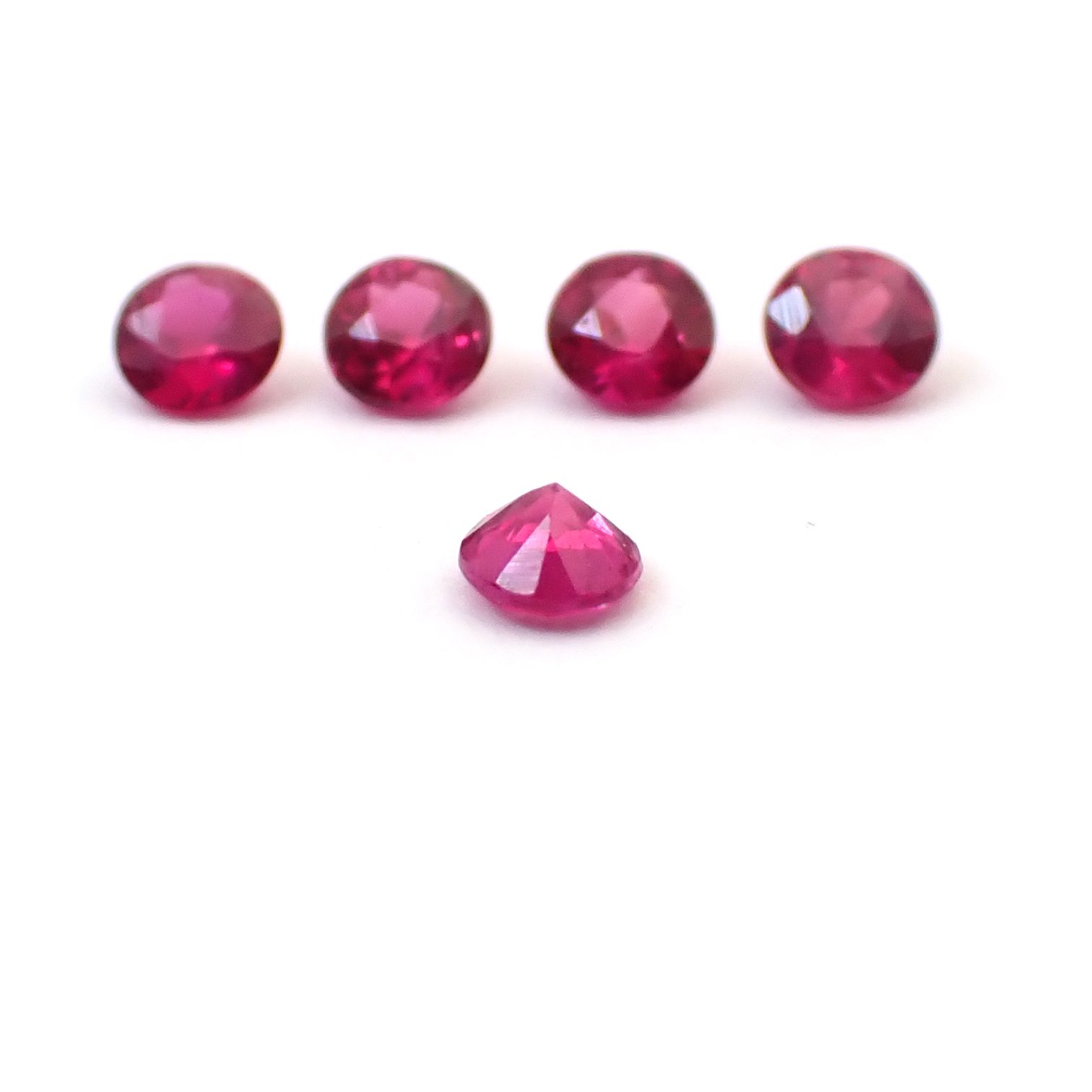 ルビー 5個セット タイ/モザンビーク産 0.28ct(5pcs合計) / 2.2x2.2mm前後 [260532284]