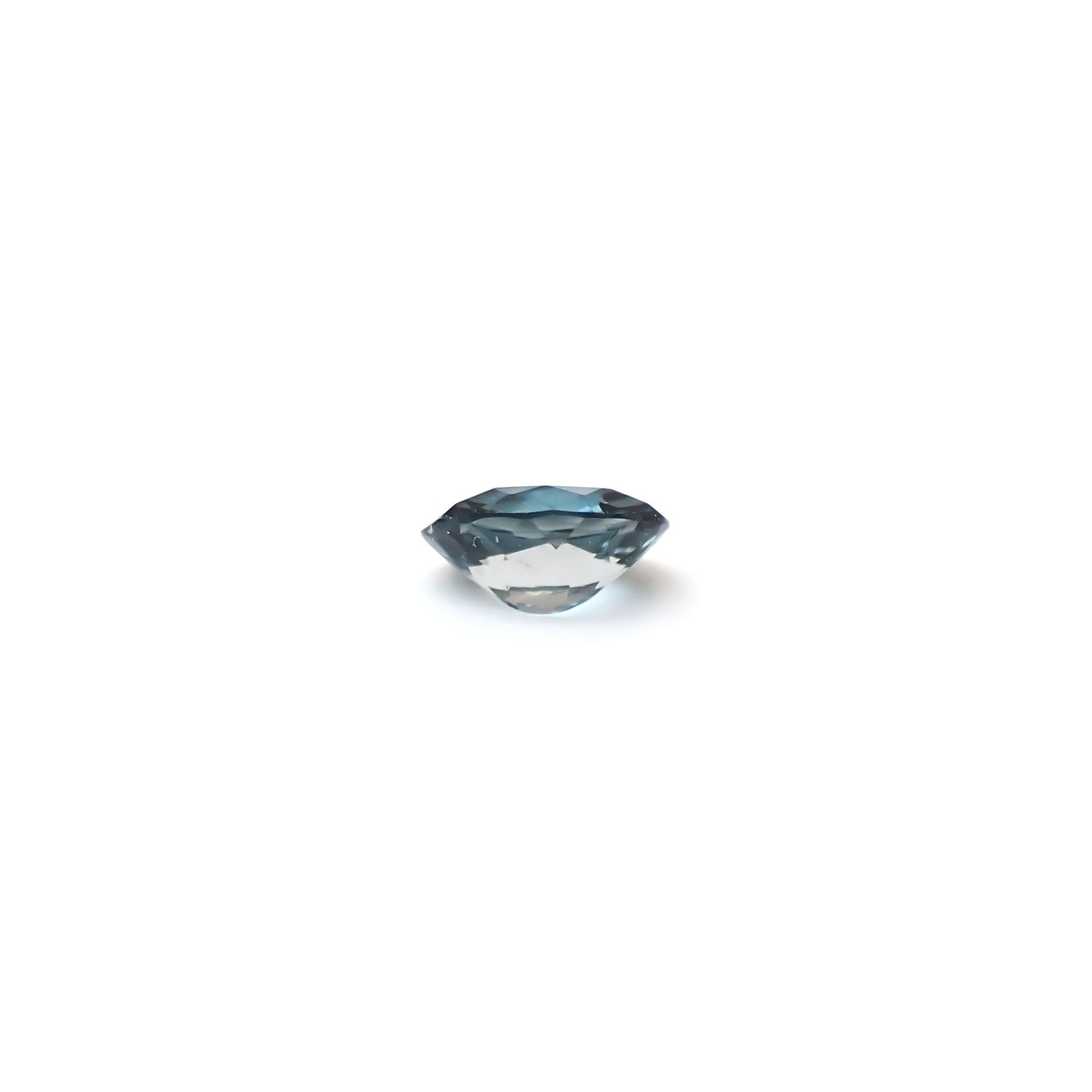 サファリン スリランカ産 0.11ct / 3.5x2.6mm前後 [260432051]